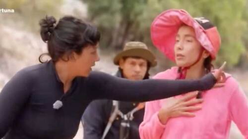 Romina Marcos peleando con Bella De la Vega