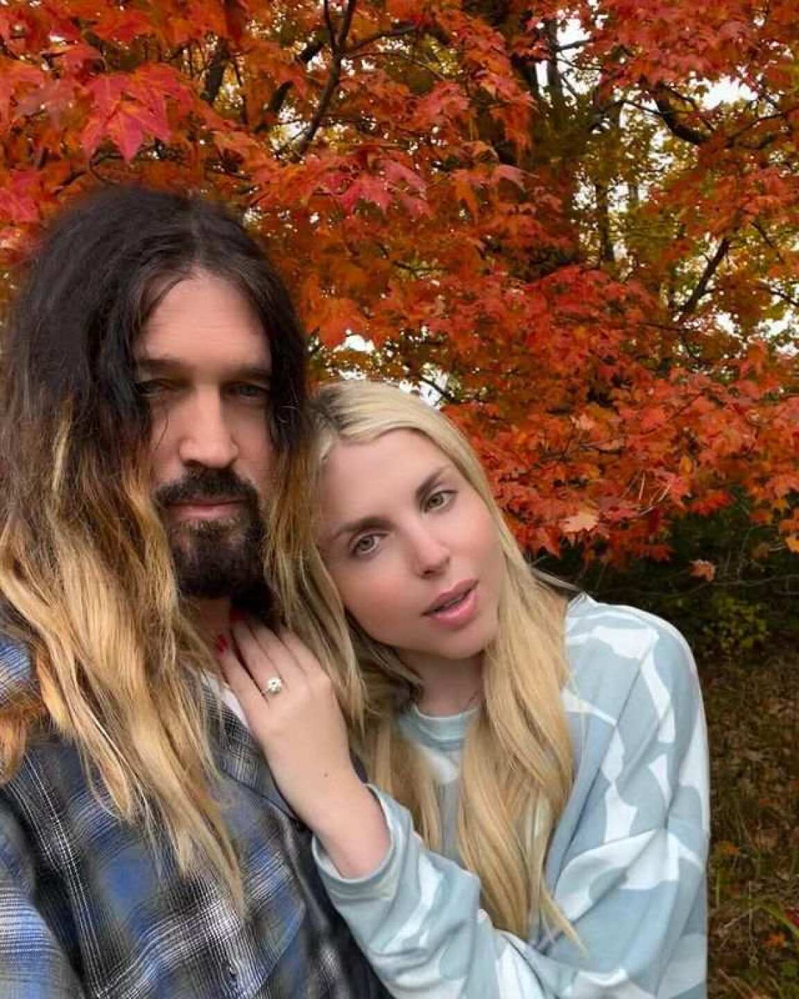 Billy Cyrus y su actual pareja