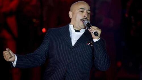 Lupillo Rivera no quiere que se hagan chismes sobre su ausencia en la boda de Chiquis Rivera y Lorenzo Méndez.