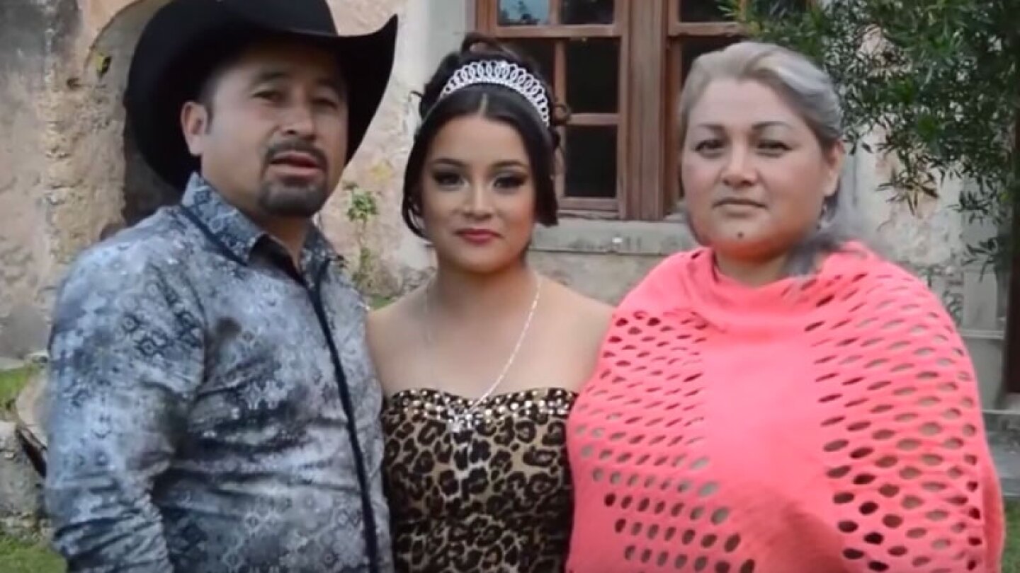 Abuchean a la quinceañera Rubí en los premios MTV MIAW