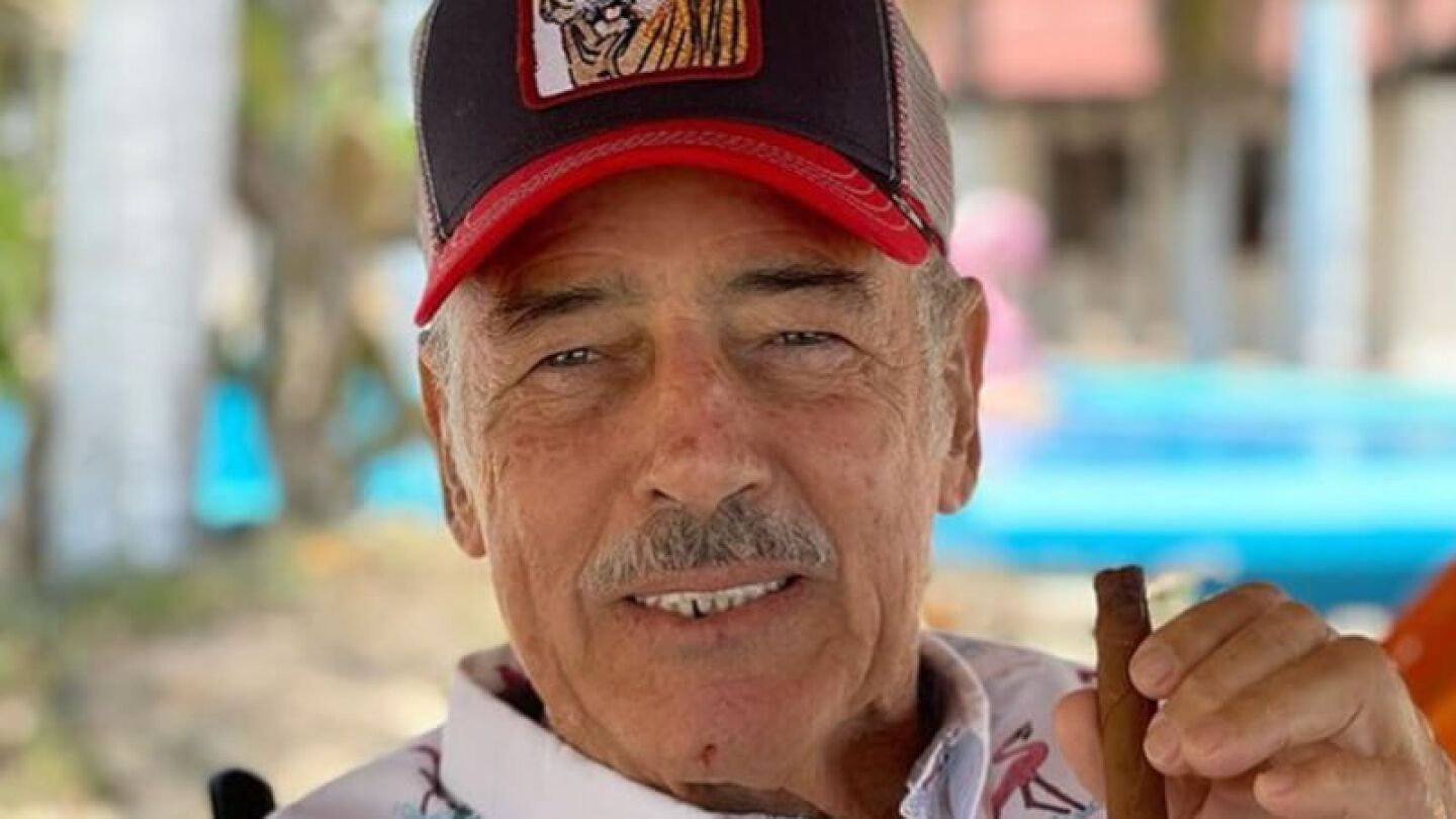 Andrés García revela que hacía el delicioso con actrices dentro de Televisa