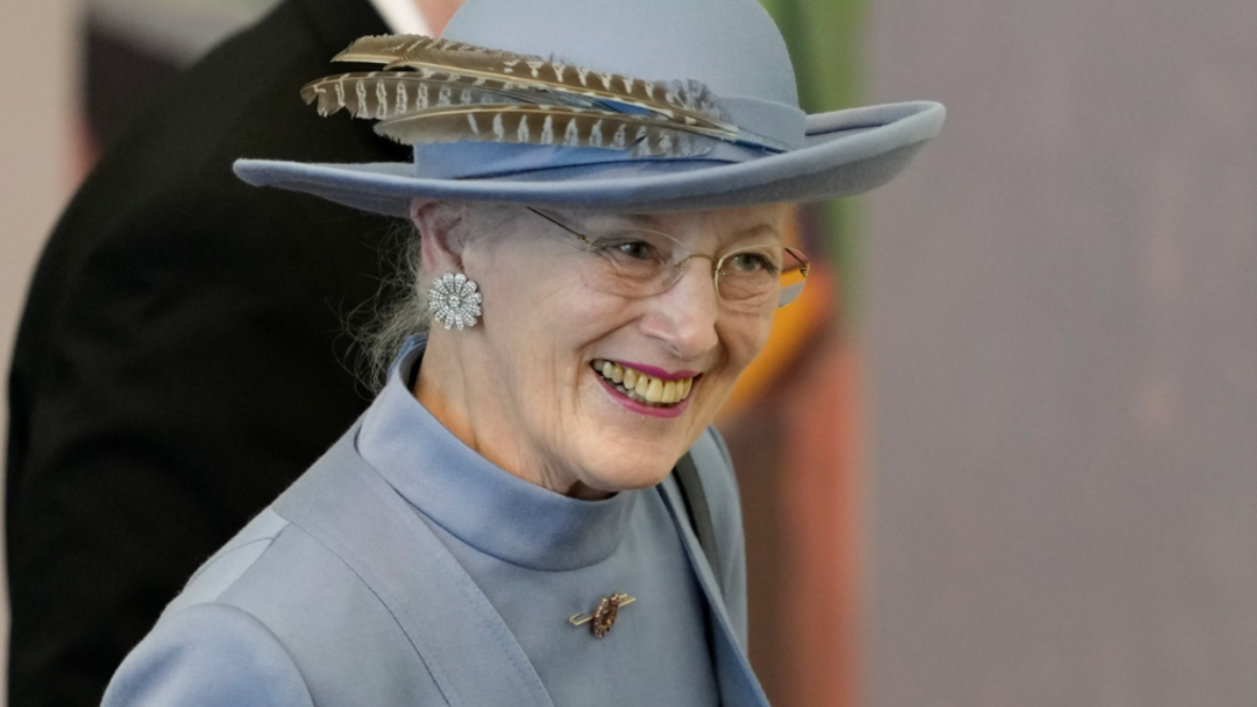 La reina Margarita II de Dinamarca sufrió un coágulo