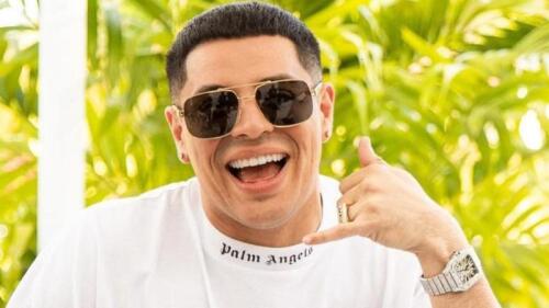 Eduin Caz vuelve a beber y pide perdón a su mamá