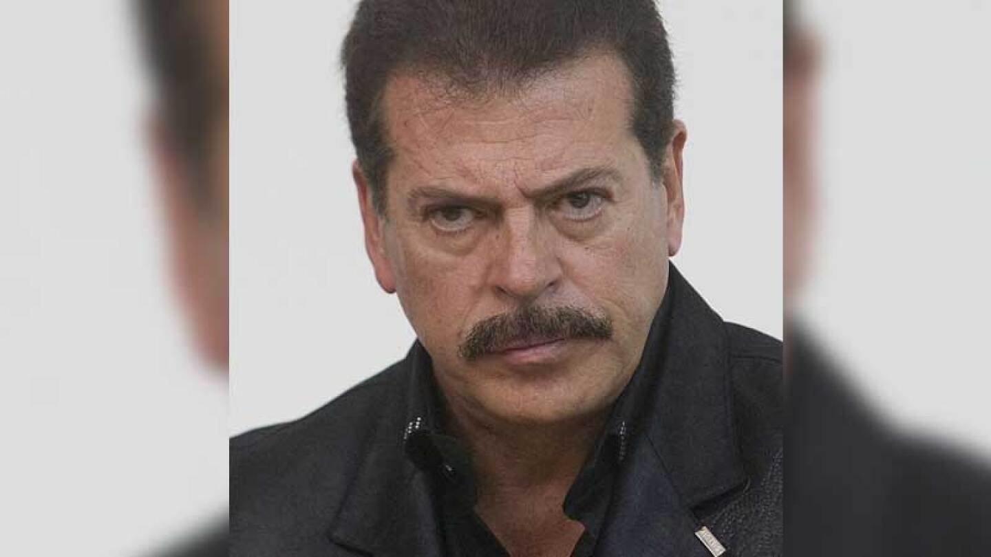 El primer actor no quiso rebajarse al comportamiento del comensal.