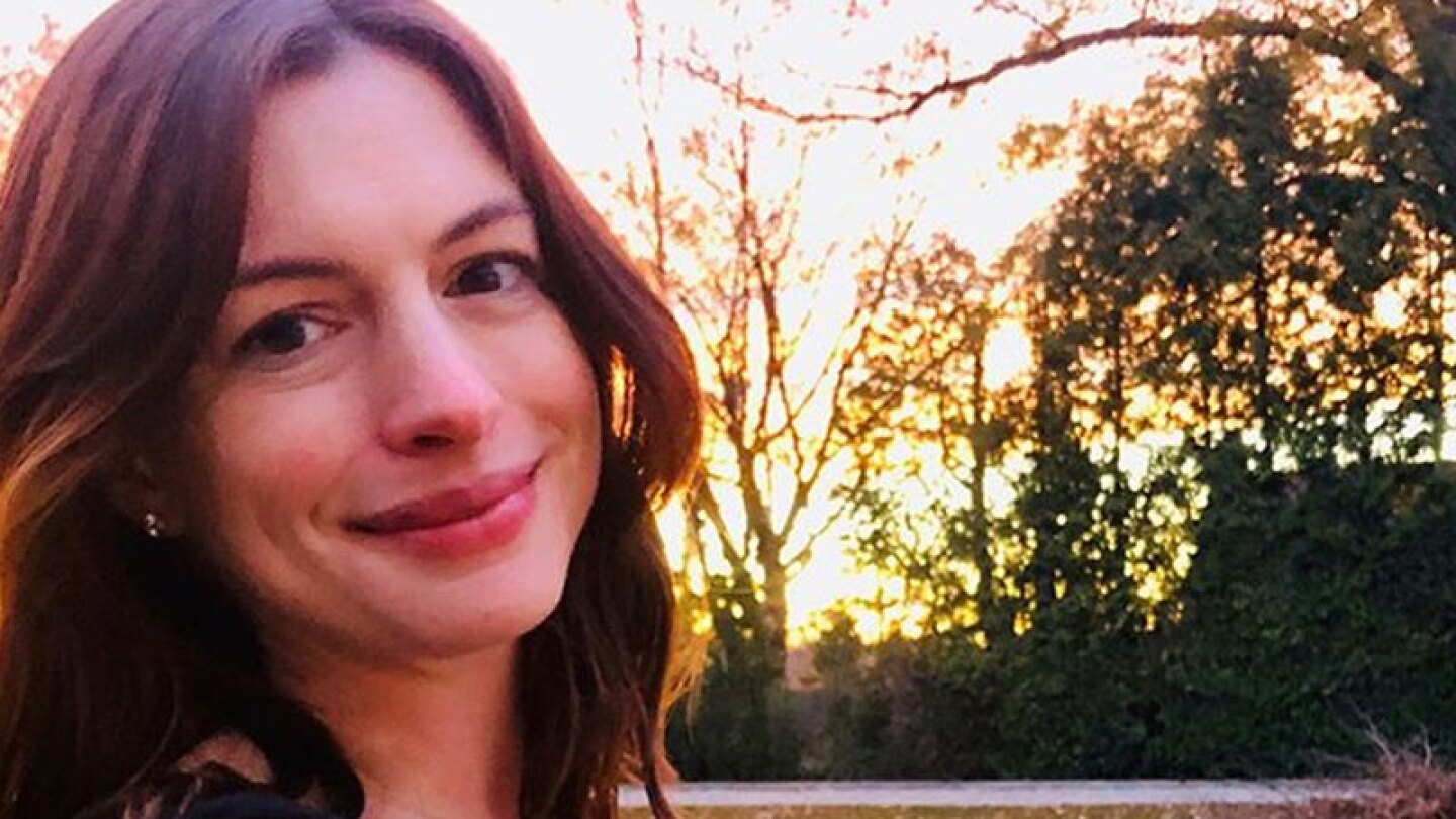 Anne Hathaway habría revelado el sexo de su segundo bebé