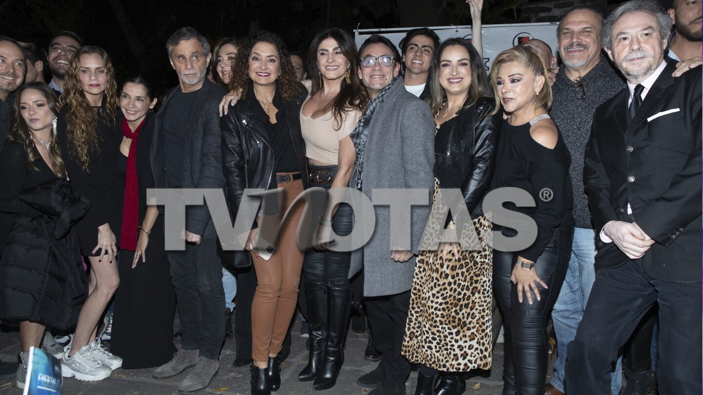 Humberto Zurita, Daniela Leites y otros famosos apadrinan la nueva temporada de Teatro en breve