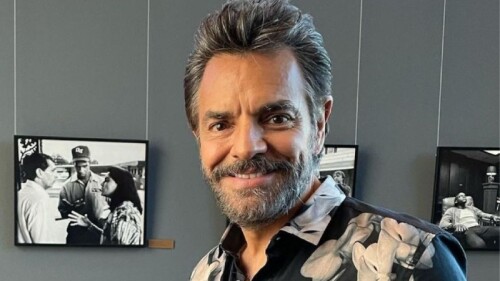 "Ponte la verde": Eugenio Derbez posa con preservativo y le llueven críticas