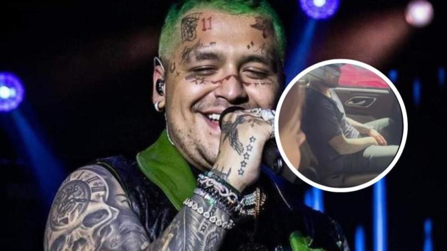 Captan a Christian Nodal y a sus padres saliendo de la FGR tras demanda por fraude
