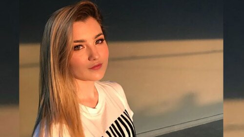 Hija de Alicia Villarreal desborda sus encantos en mini traje de baño