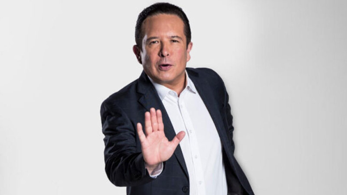 Gustavo Adolfo Infante vuelve con su programa al horario estelar ¡Gracias a su gran éxito!