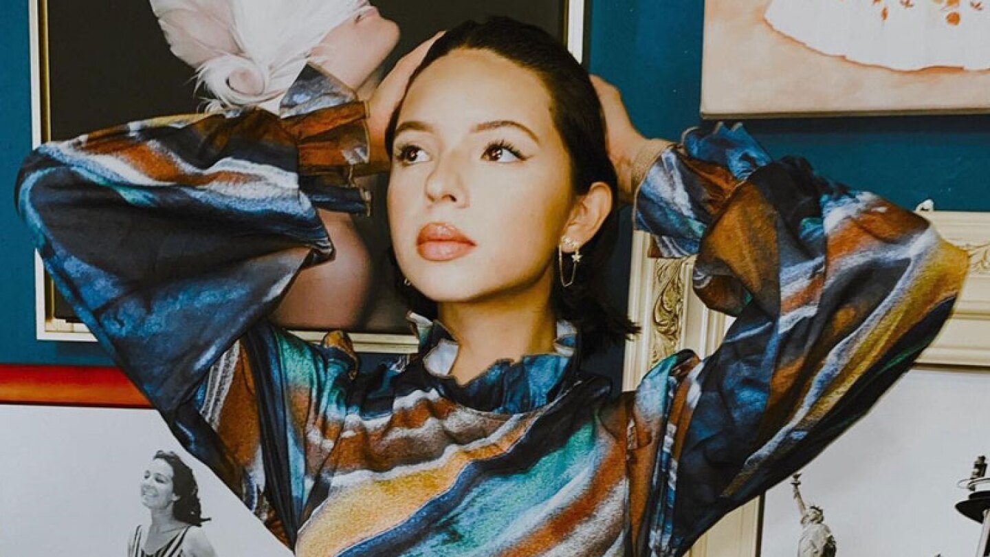 angela aguilar muñeca merchadish