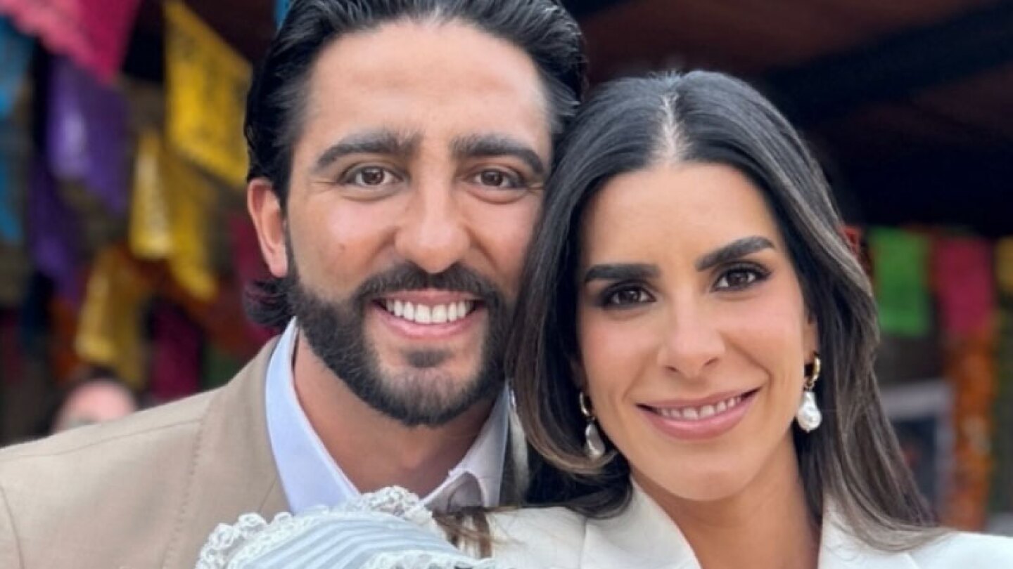 Potro y Fer de la Mora en el bautizo de su hijo