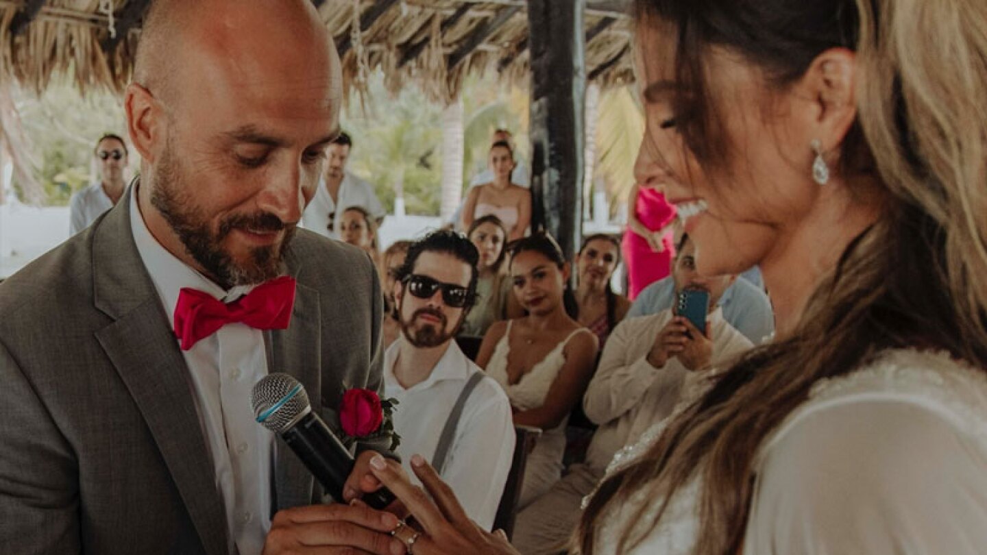 Augusto Bravo y Adianez Hernández boda agresivo