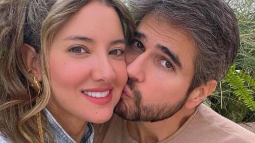 Así cuida Daniel Arenas a Daniella Álvarez