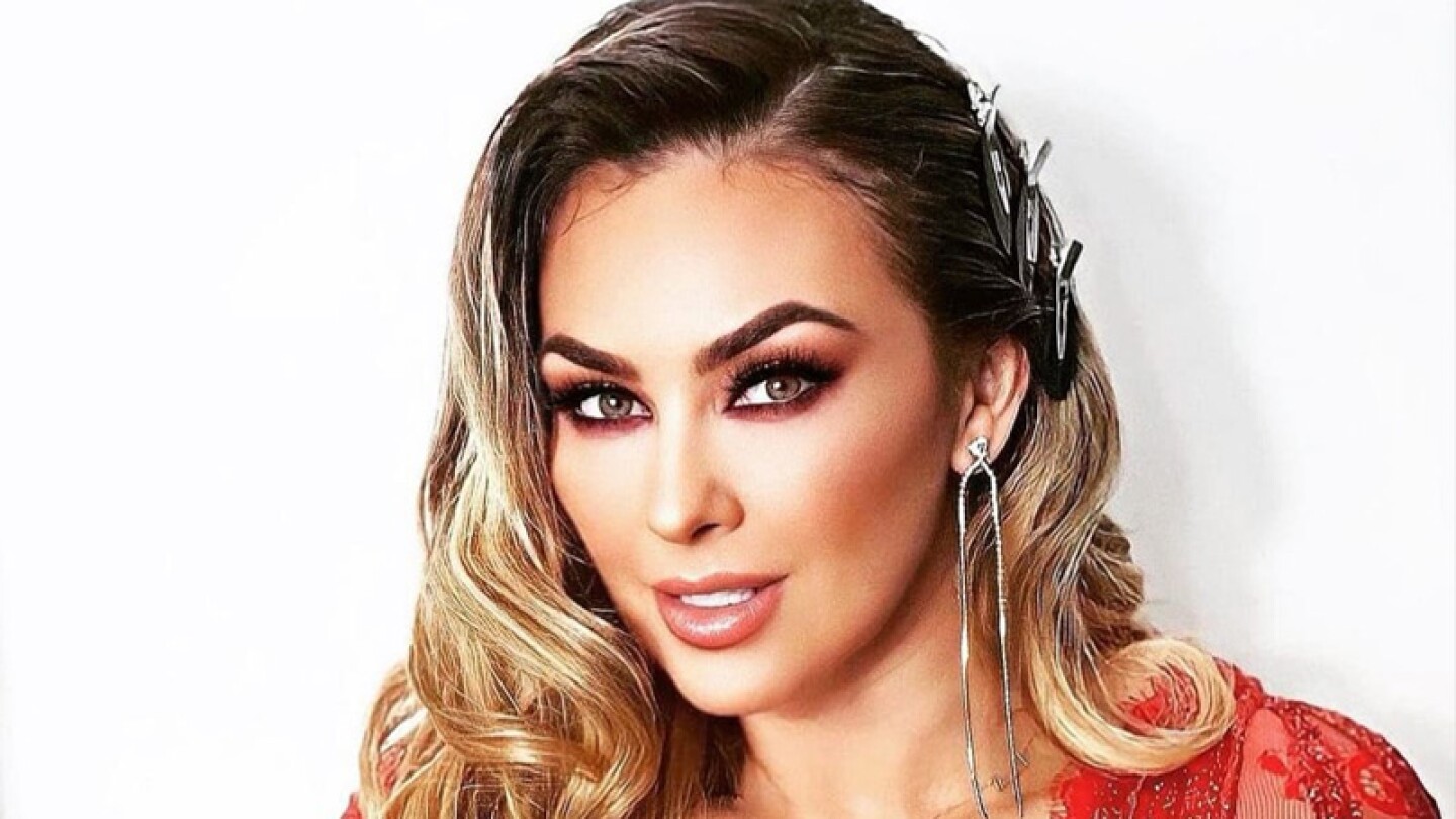 Aracely Arámbula presume a su nuevo esposo