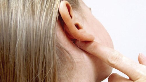 Tomar un licuado de piña, propóleo, agua, jugo de limón y cebolla, durante 20 días te ayudará muchísimo.