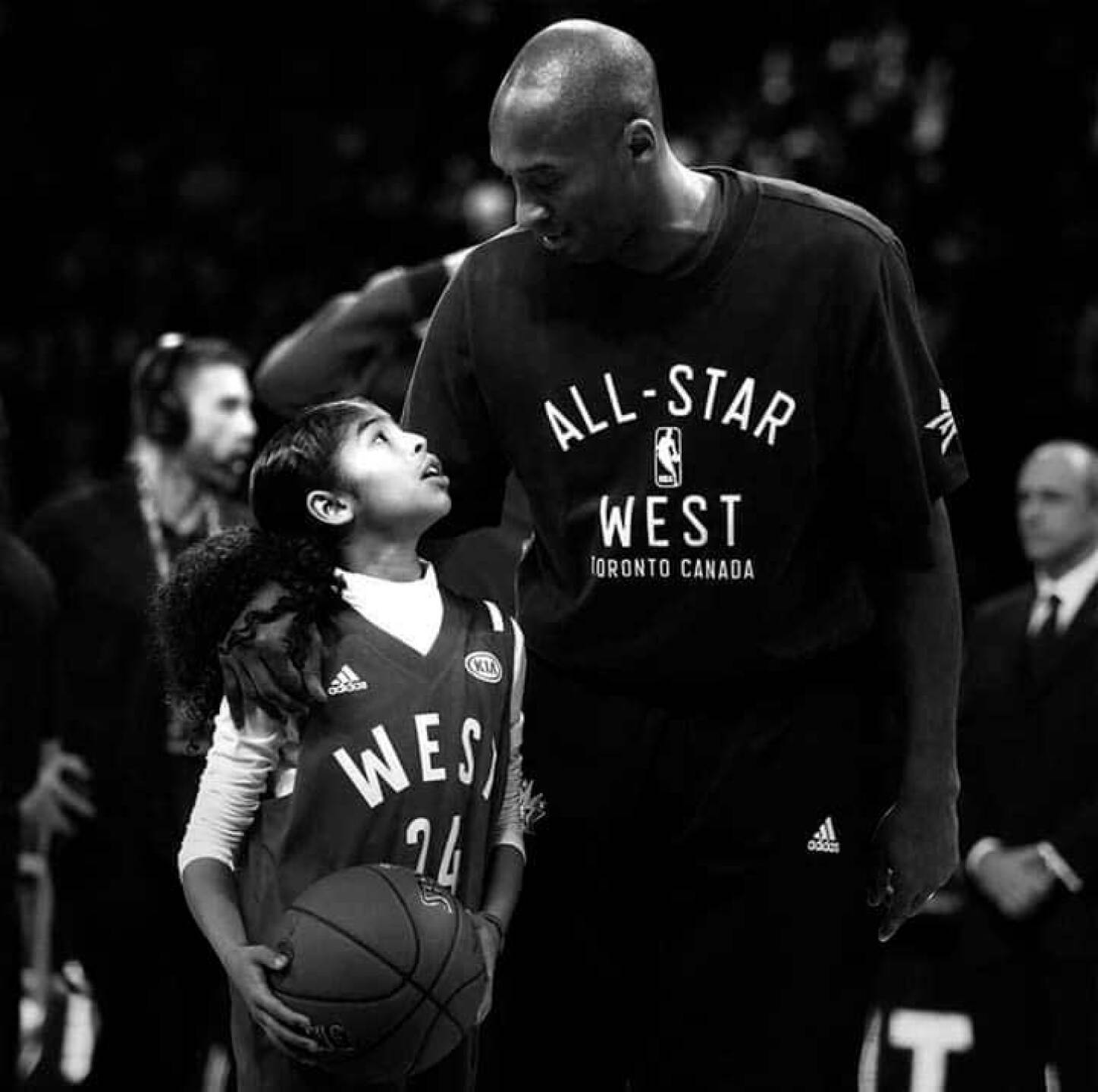 La vuida de Kobe Bryant pide una indemnización millonaria por la distribución de las fotografías