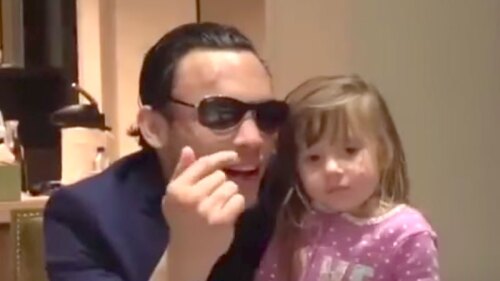 El boxeador creyó que su hija no se había dado cuenta de que Saúl Álvarez le ganó.