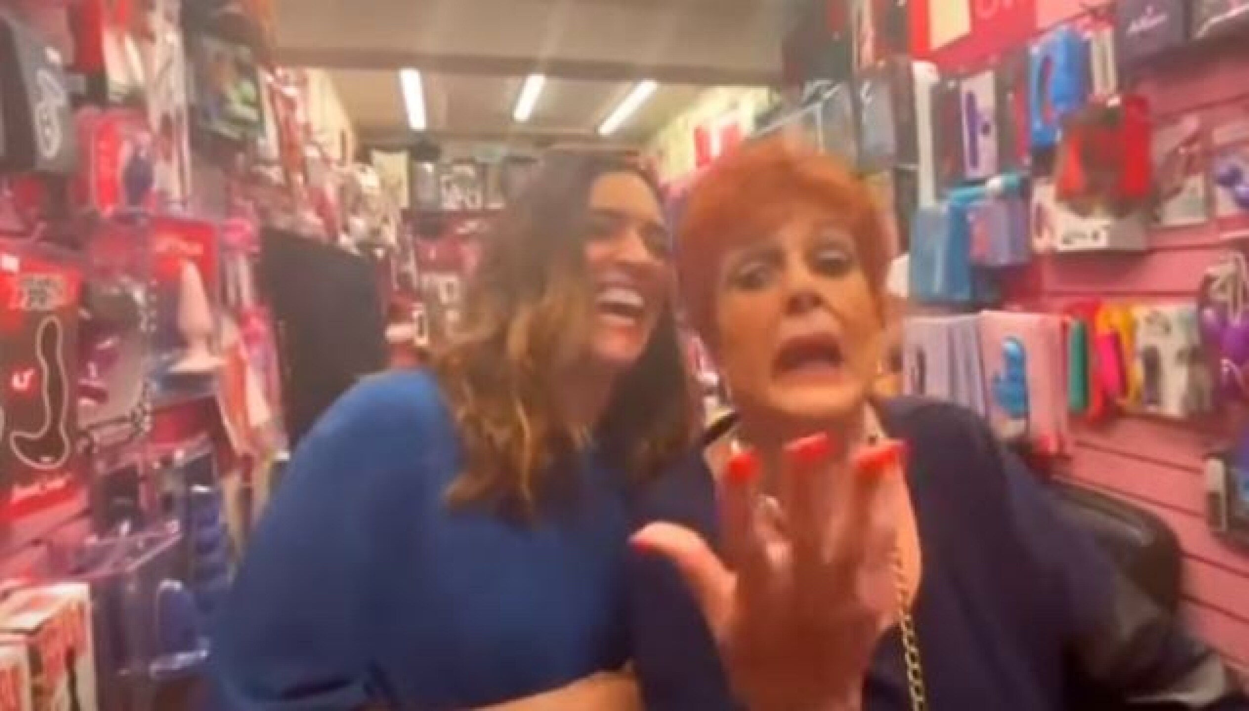 Talina Fernández sex shop juguetes sexuales