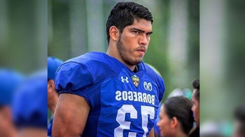 Isaac Alarcón vive para jugar americano.