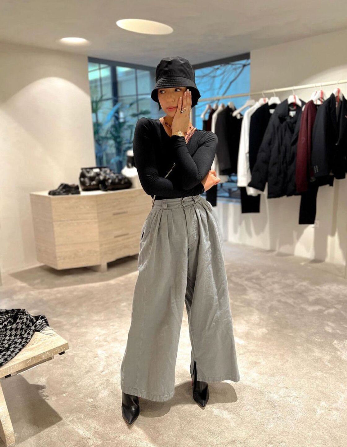 Ángela Aguilar estilo