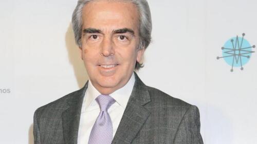 Lorenzo Lazo, viudo de Edith González, será abuelo