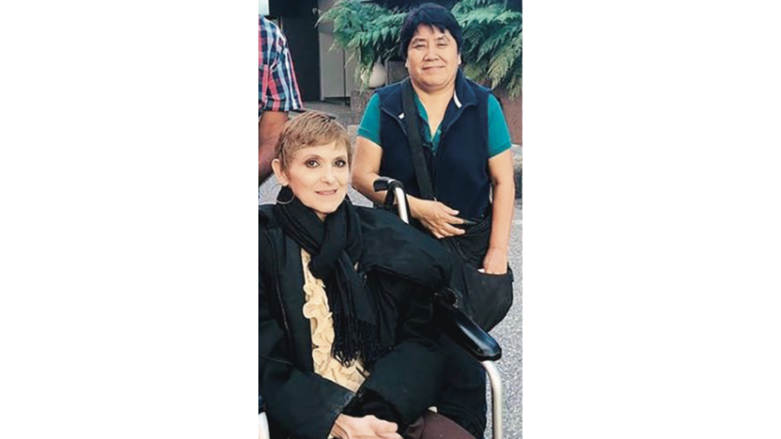 Rosita Pelayo y Herminia Gómez, su asistente por 30 años