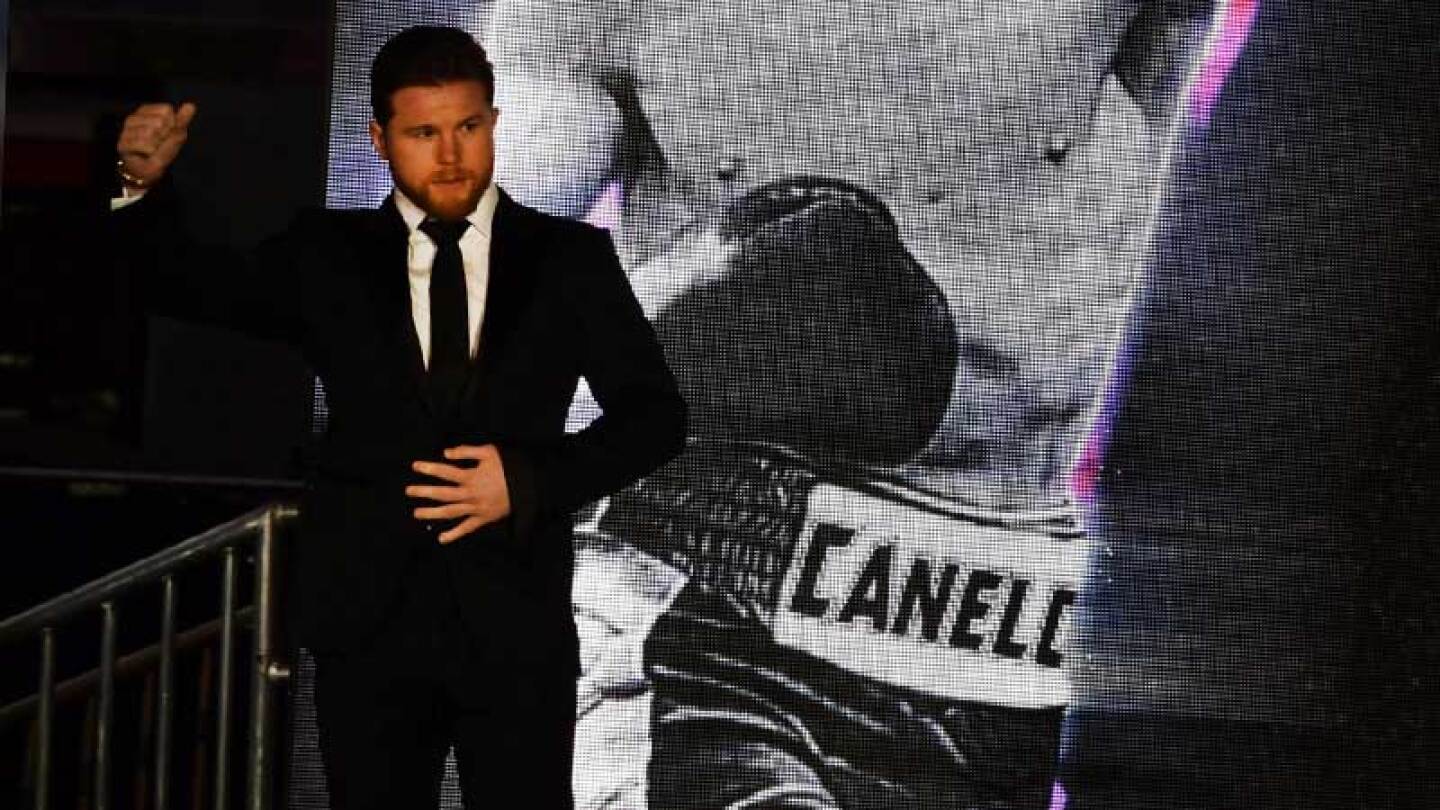 Dicen que 'El Canelo' no invirtió mucho en su disfraz.