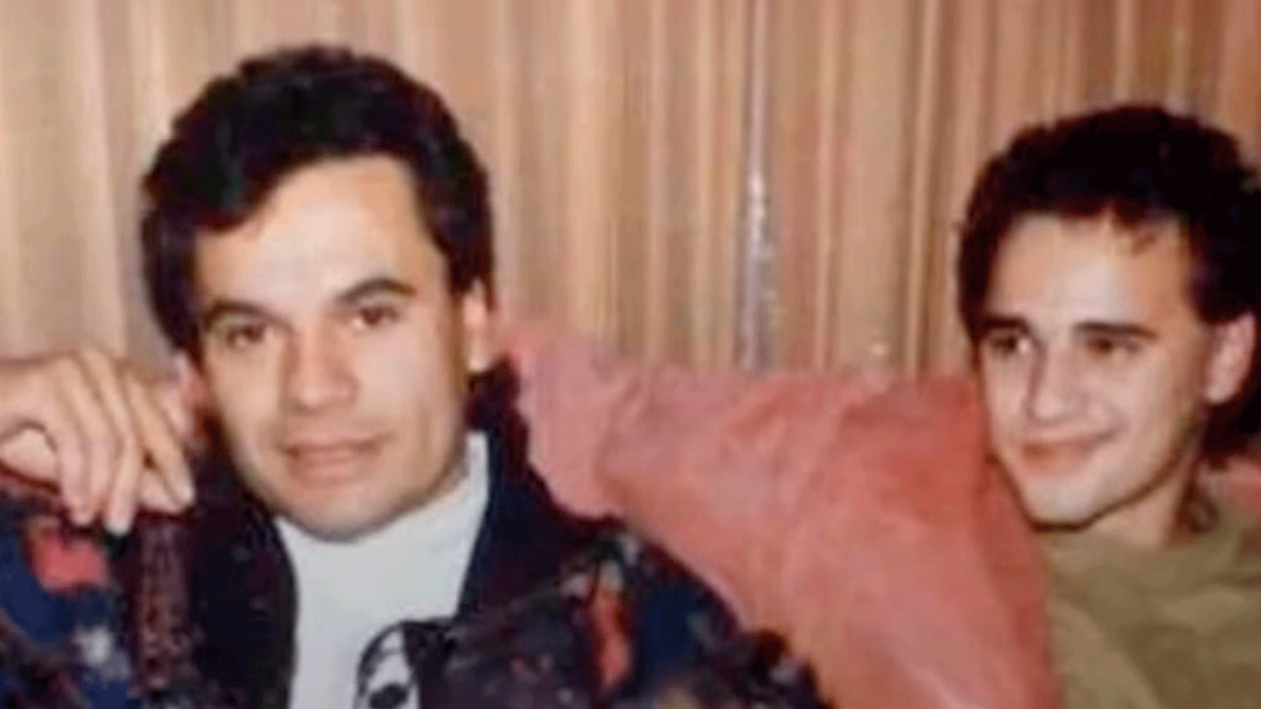 Juan Gabriel y su hijo Alberto Jr.