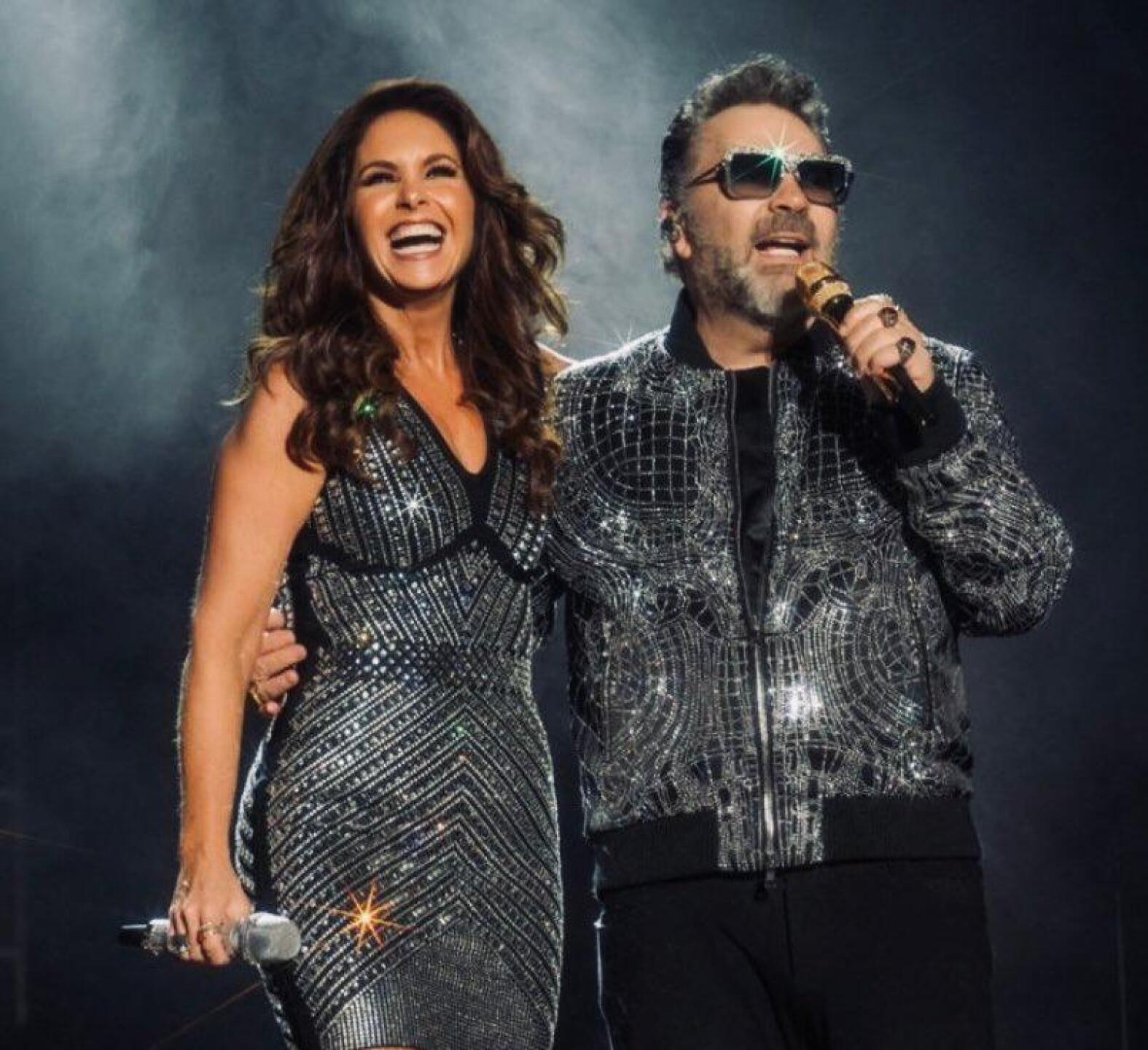 Lucero y Mijares en concierto