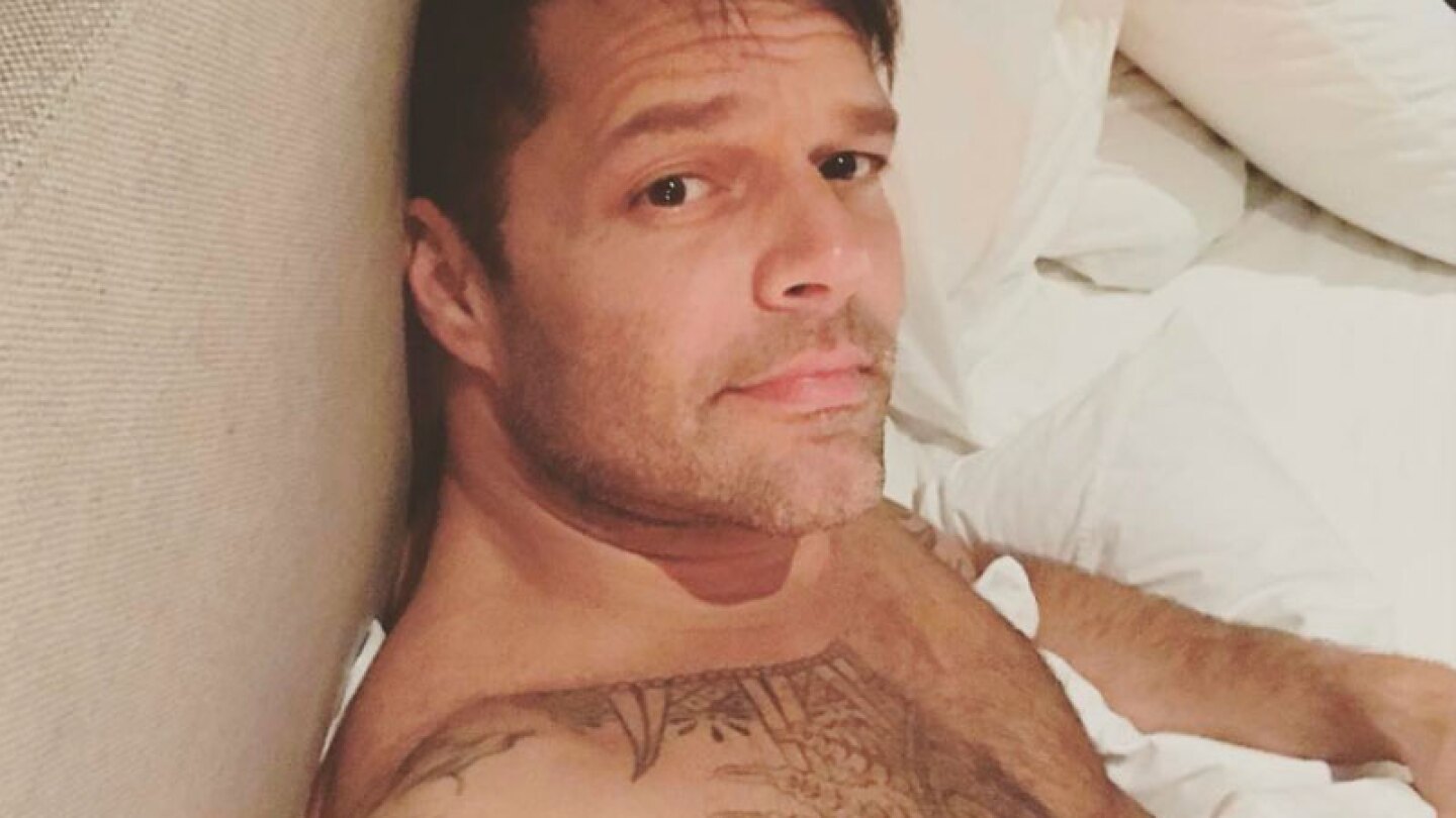 Ricky Martin se baja los calzones y provoca miles de comentarios