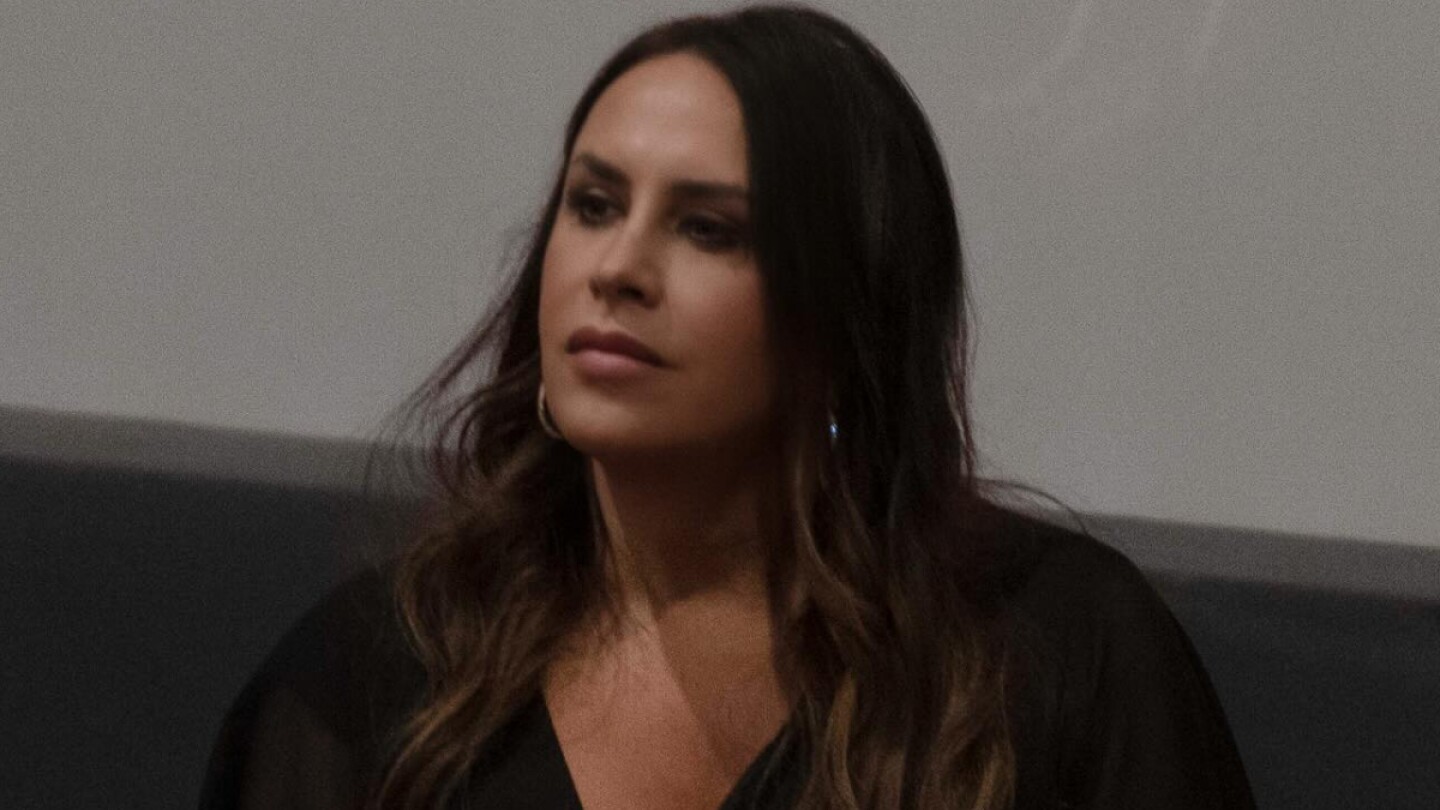 Karla Sofía Gascón cierra su X