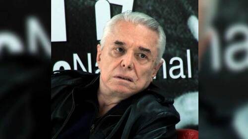 Al final, el cantante se despidió de los medios.