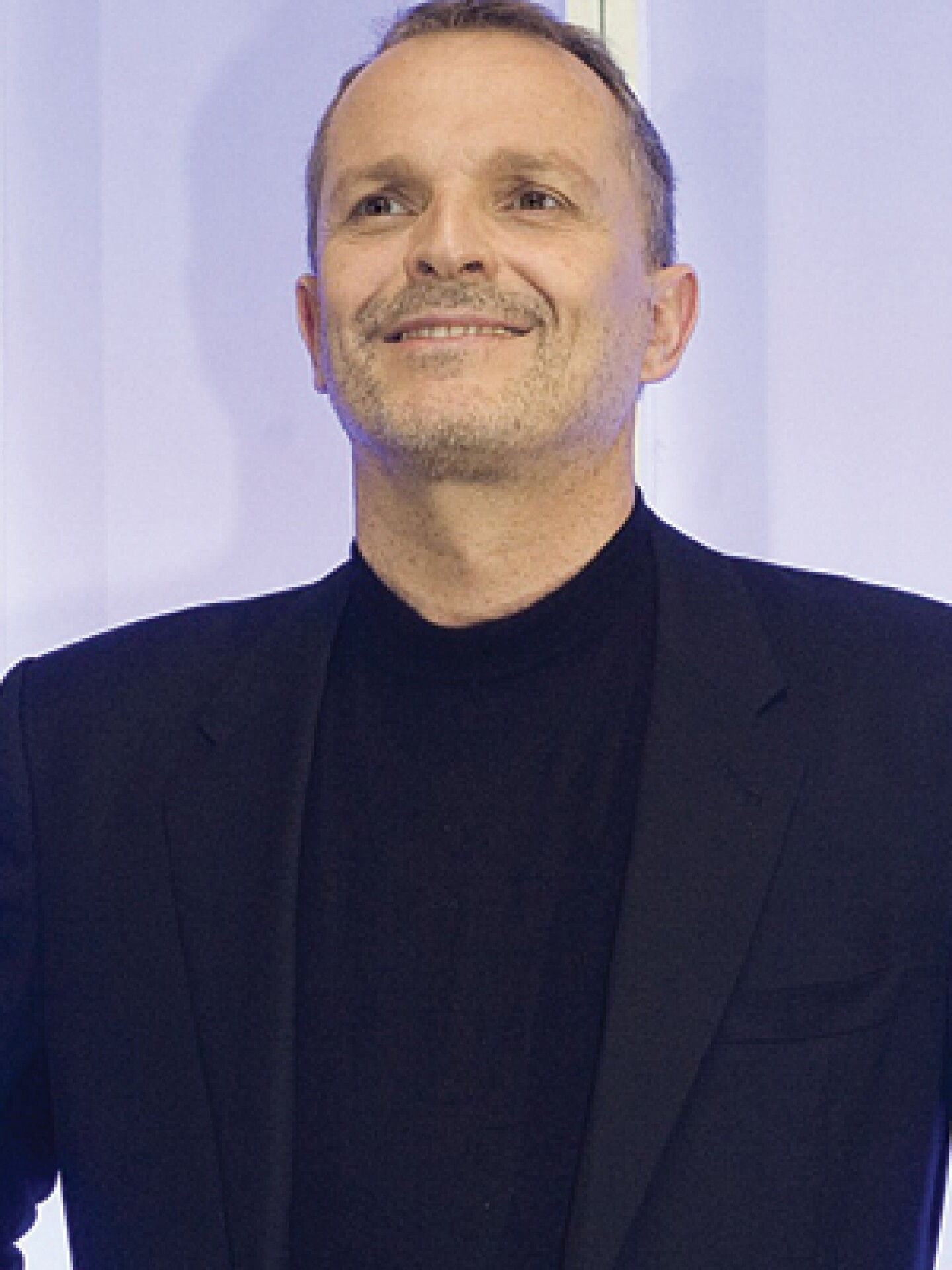 Miguel Bosé afirmó que la paz es el parasol de todos los derechos.