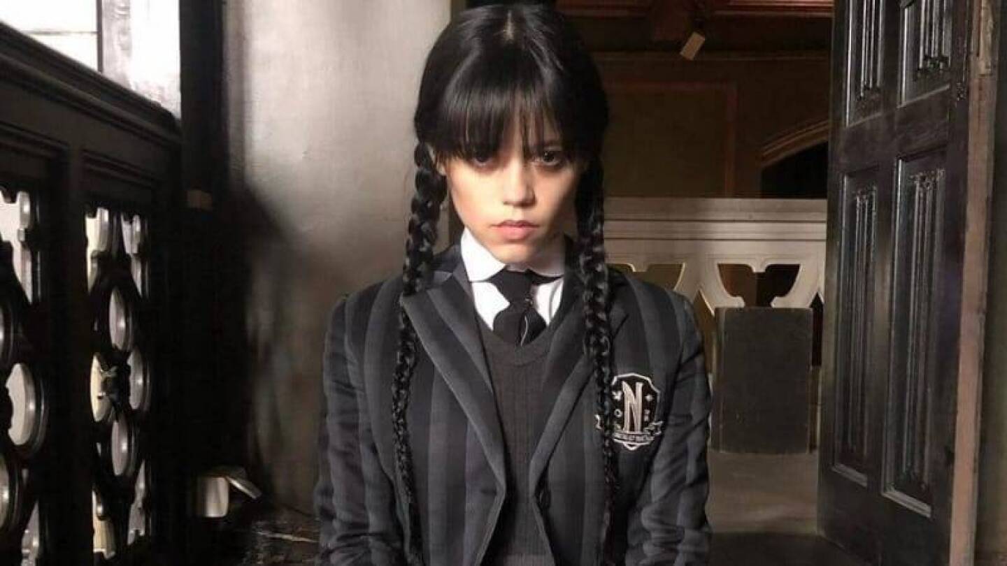 Jenna Ortega reveló que interpretar a Merlina fue tan asfixiante que terminó arrancando su cabello