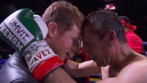julio césar chávez se retira del ring junto a canelo álvarez