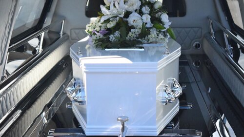 Vaya manera de empezar el séptimo mes del año para el deporte, la muerte acapara los titulares.