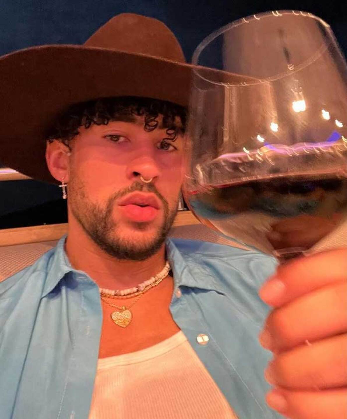 Bad Bunny  sorprende a sus seguidores