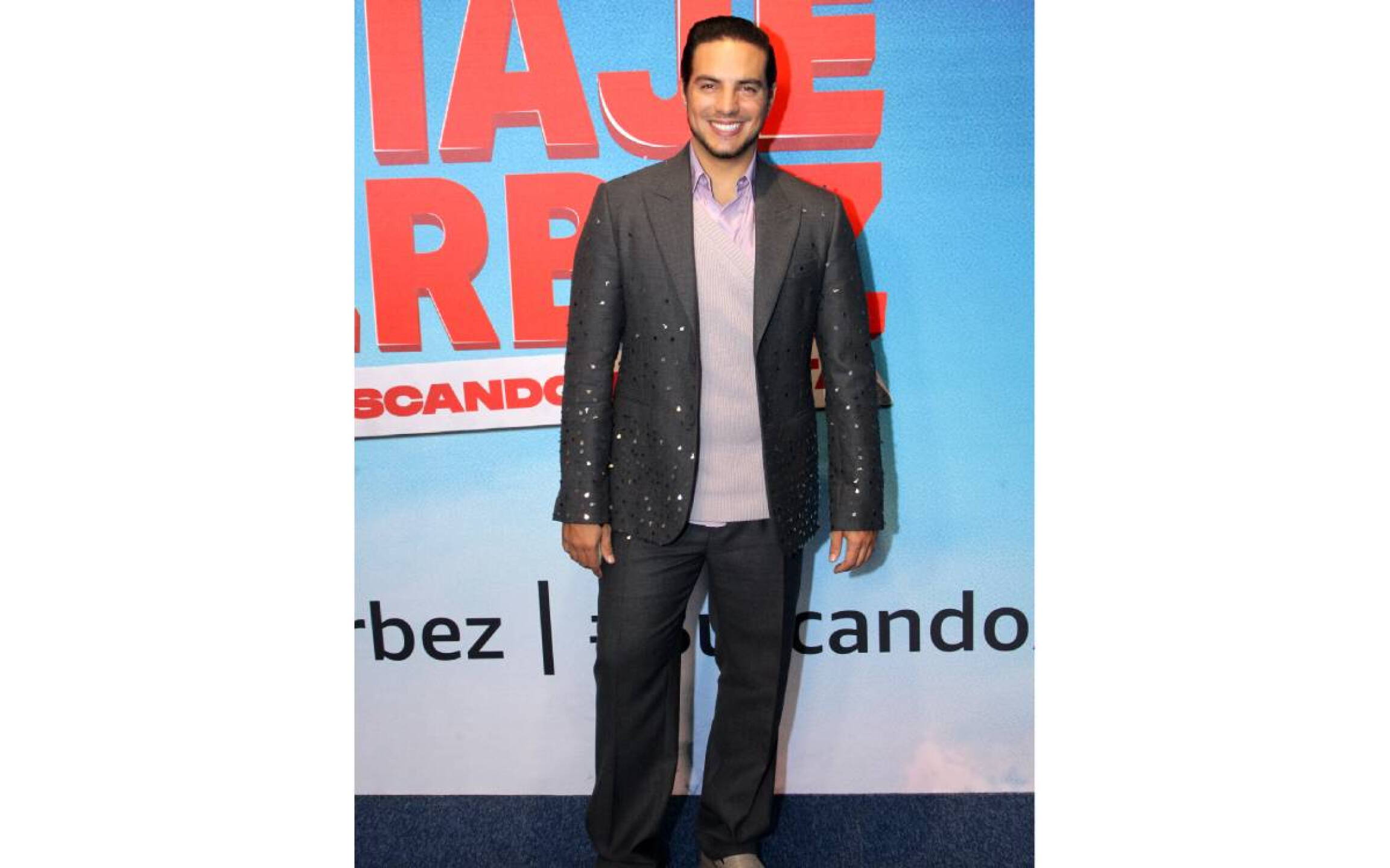 Vadhir Derbez