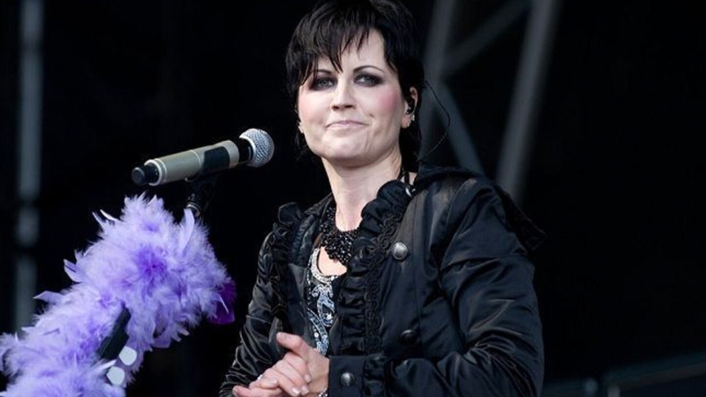 Revelan la causa de la muerte de la vocalista de The Cranberries