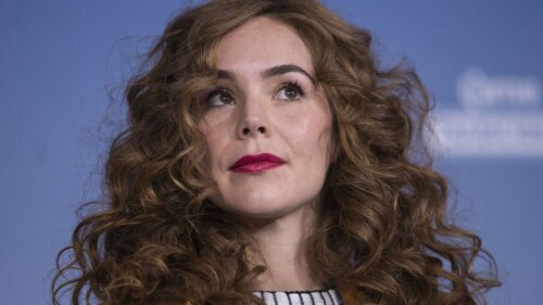 Sorprenden a Camila Sodi 'chachareando' en Tepito y luego ocurre esto