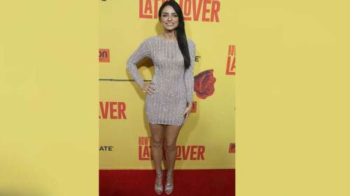 Aislinn Derbez buscó formas alternativas para ejercitarse sin ir al gym.