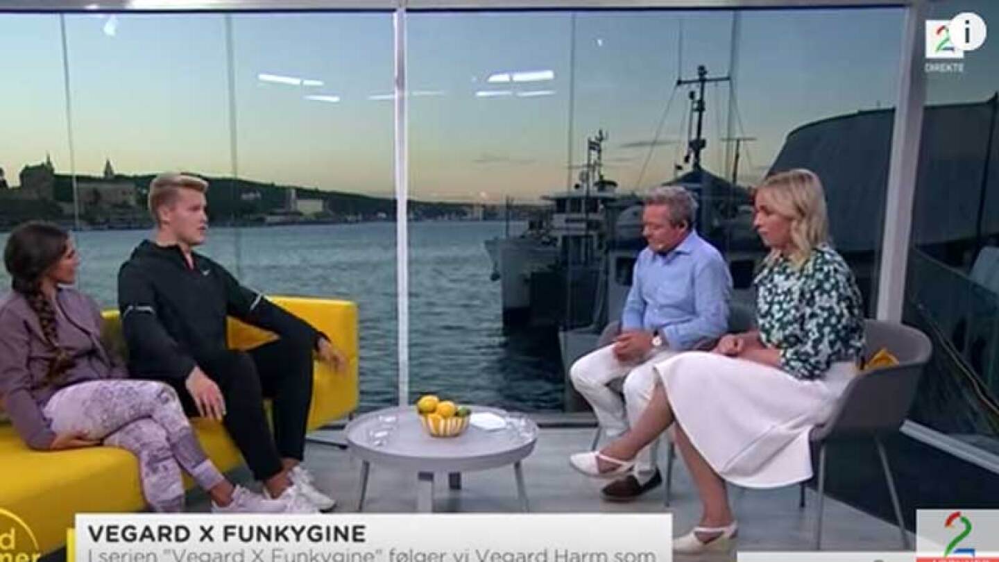 La conductora del programa vomitó sobre el invitado en pleno programa en vivo.