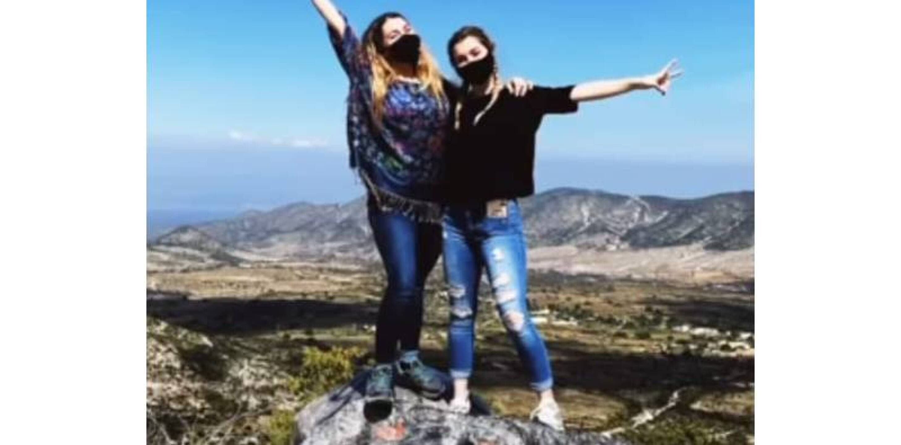 Melenie y Alicia Villarreal