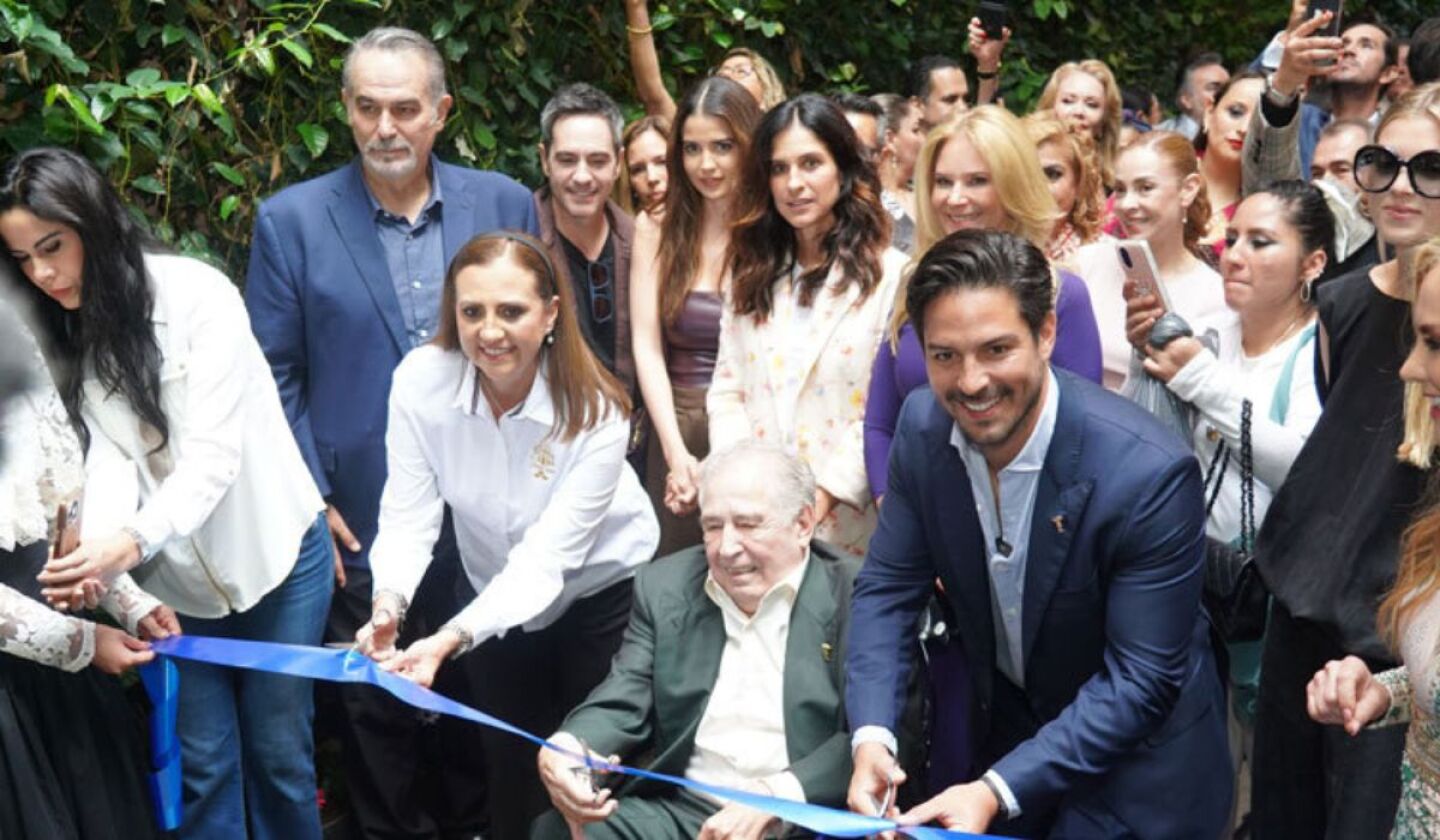 Festejo por el cumpleaños 78 de Víctor González, Dr. Simi