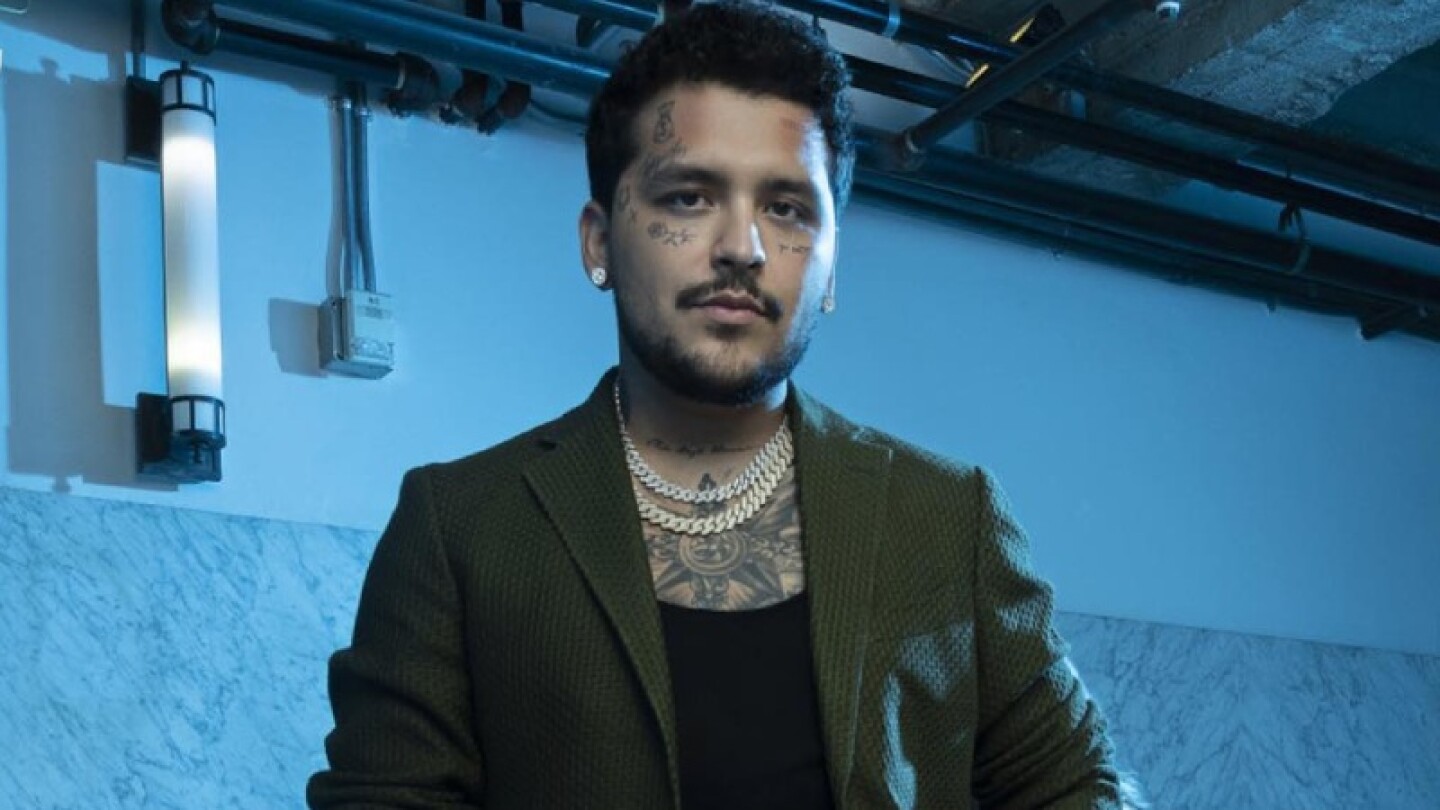 Nodal muestra foto sin tatuajes