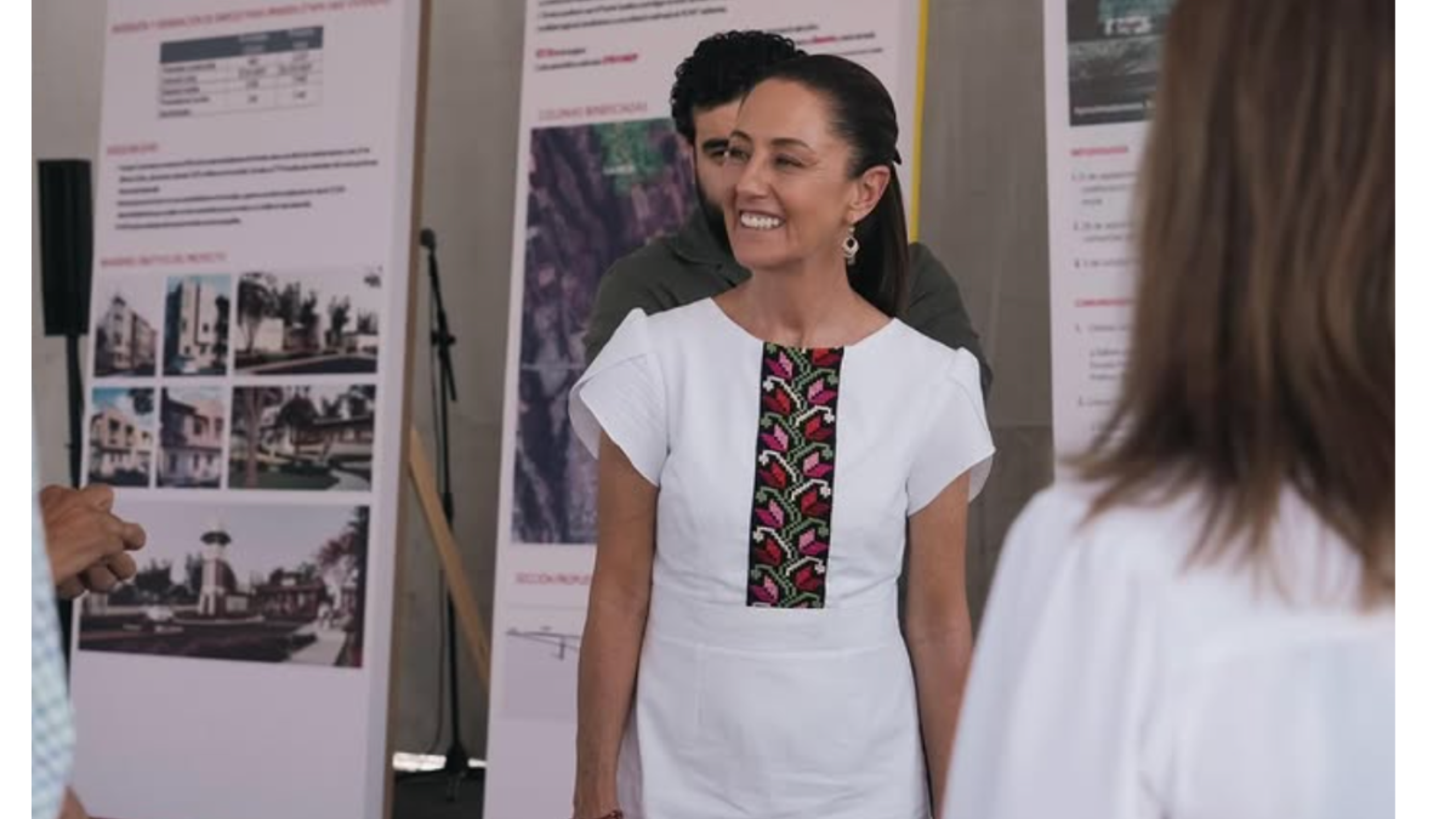 Claudia Sheinbaum, presidenta de México, destaca por su gran elegancia y sencillez.