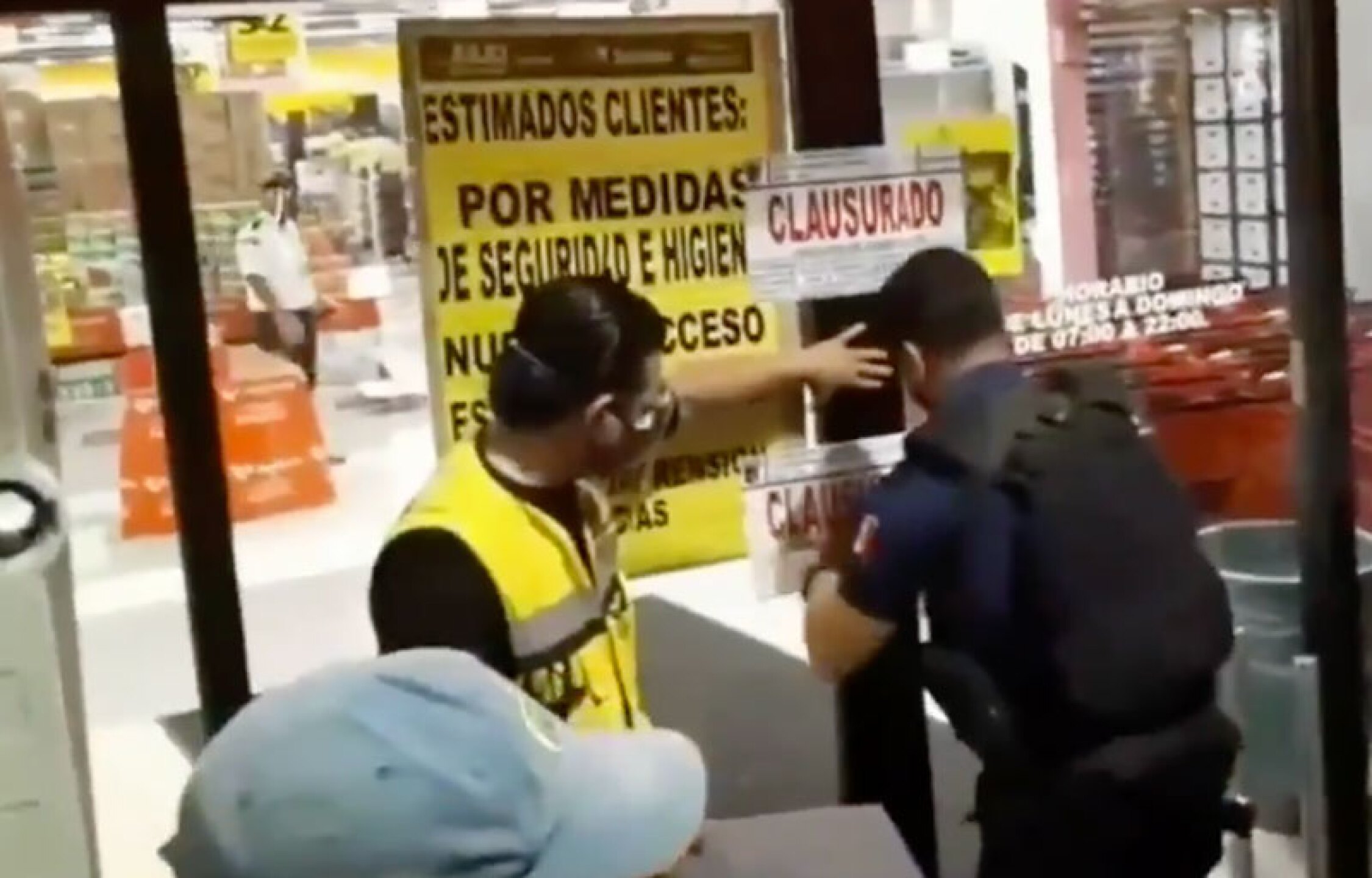 El supermercado puso ofertas al 3x2