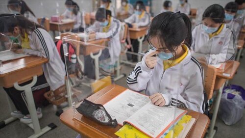 Retomaron las clases en Wuhan.