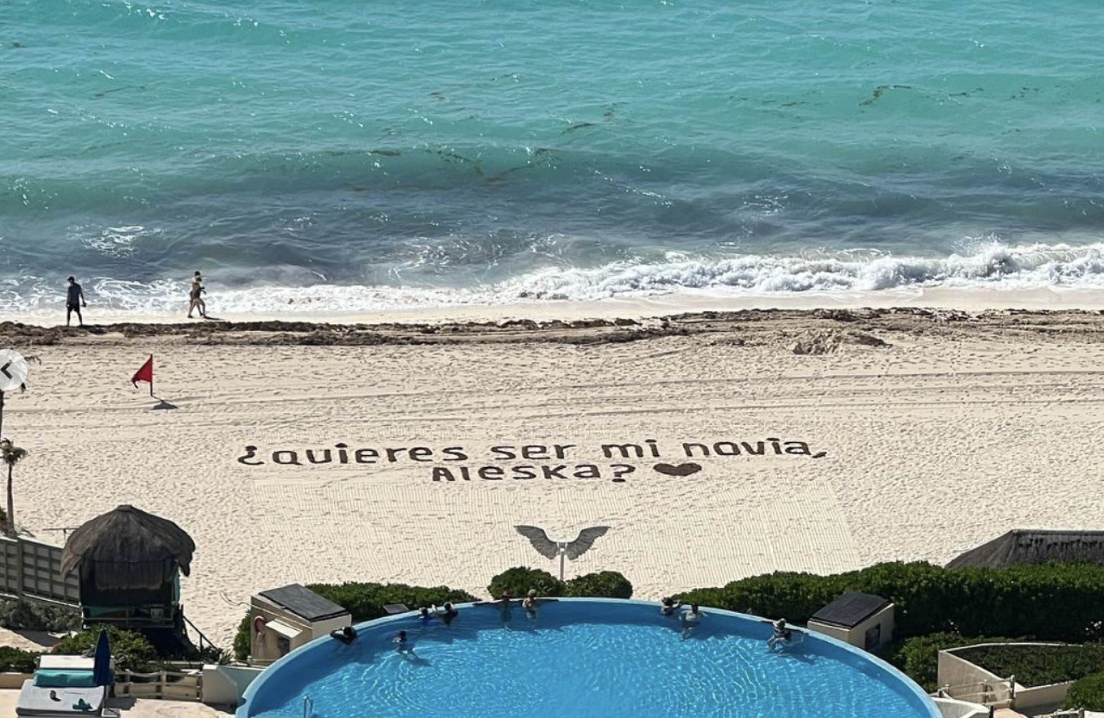 Aleska Génesis y Clovis Nienow